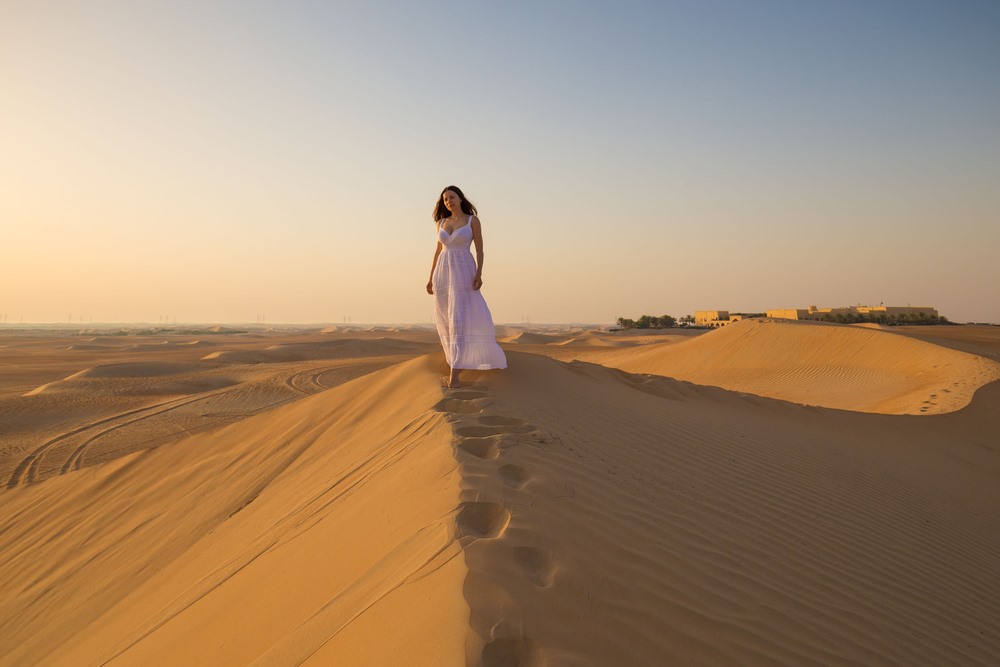 Escort Dame in Moreeb Düne EAU