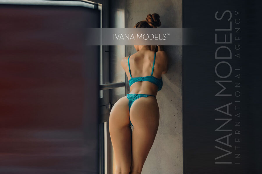 Cathy Düsseldorf Premium Escort Hostess für gehobenen Escortservice und charmante Begleitmomente