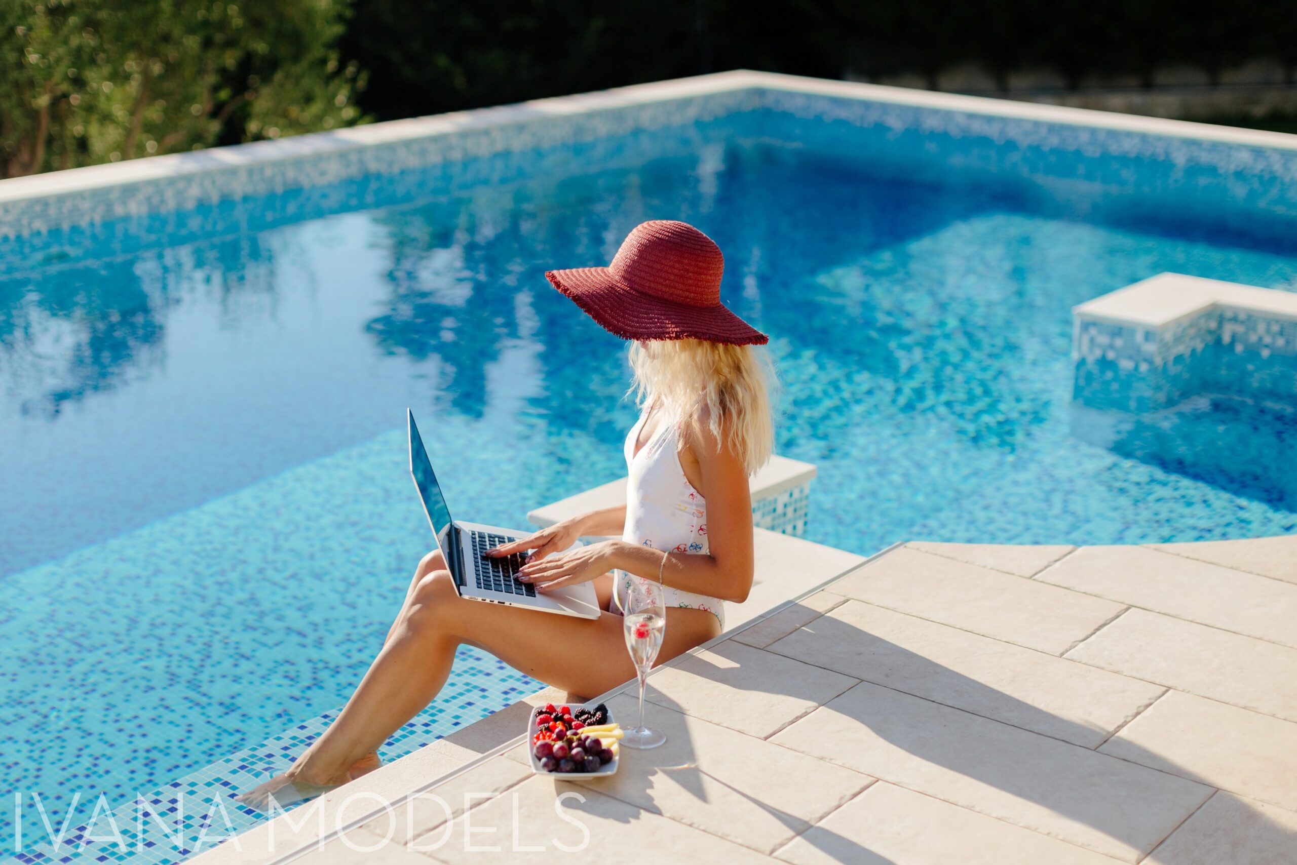 Student escorts in Europe